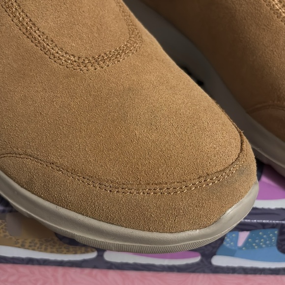 🤩🥳HOST PICK 🤩🥳Sketchers Gen 5 Women’s Boot shoes EUC - Picture 4 of 15